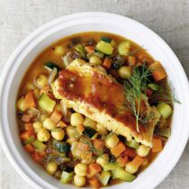 Fischtajine mit Kichererbsen und Gemüse Fischtajine mit Kichererbsen und Gemüse