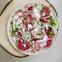 Bete-Salat mit Rettich und Radieschen