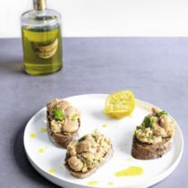 Hummus aus weißen Bohnen Hummus aus weißen Bohnen