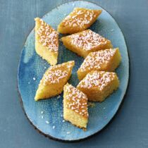Revani - Saftiger Grießkuchen Revani - Saftiger Grießkuchen