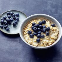 Protein-Porridge mit Erdnussmus Protein-Porridge mit Erdnussmus