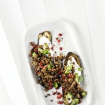 Auberginen mit Joghurt und Hackfleisch Auberginen mit Joghurt und Hackfleisch