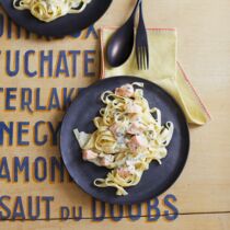 Tagliatelle mit Lachs Kräuter Limetten-Sauce