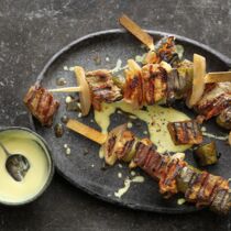 Rinderfilet-Spieße mit Senfcreme Rinderfilet-Spieße mit Senfcreme