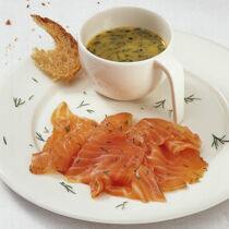 Graved Lachs mit Senf-Dill-Sauce