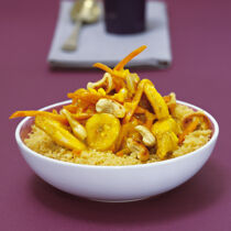 Hähnchenbrust in Bananen-Buttermilch mit Couscous Hähnchenbrust in Bananen-Buttermilch mit Couscous