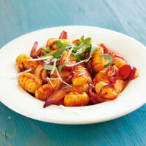 Rote Gnocchi-Pfanne Rote Gnocchi-Pfanne