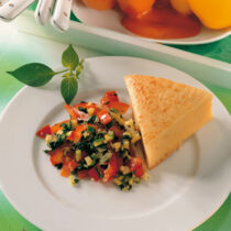 Kuchenmichel mit buntem Spinatgemüse Kuchenmichel mit buntem Spinatgemüse