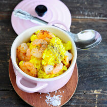 Safranrisotto mit Garnelen Safranrisotto mit Garnelen