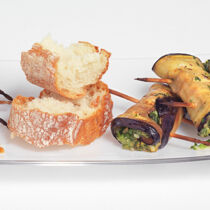 Auberginenröllchen am Spieß Auberginenröllchen am Spieß