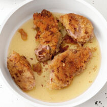 Doppelt Gegarte Kalbshaxe mit Laugenbröseln Doppelt Gegarte Kalbshaxe mit Laugenbröseln