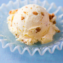 Sahneeis mit Lieblingskeksen