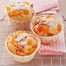 Aprikosen-Muffins mit Maisgrieß