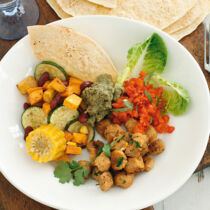 Burrito Bowl mit Zitronen-Sojawürfeln Burrito Bowl mit Zitronen-Sojawürfeln