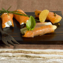 Dreierlei Lachsröllchen Dreierlei Lachsröllchen