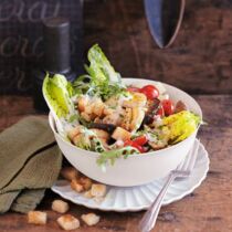 Blattsalat mit Seidentofu-Dressing Blattsalat mit Seidentofu-Dressing