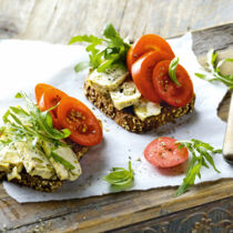 Bruschetta mit Tofu und Rucola