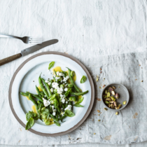 Bohnensalat mit Feta und Basilikum