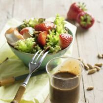 Honig-Balsamico-Dressing mit Sommersalat