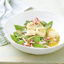 Zuckerschotensalat mit Jakobsmuscheln