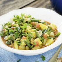 Kartoffelgulasch mit grünen Bohnen