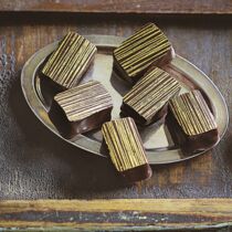 Pinienkern-Ahorn-Pralinen Pinienkern-Ahorn-Pralinen