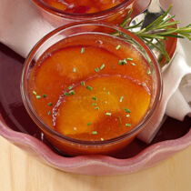 Pfirsichkonfitüre mit Rosmarin Pfirsichkonfitüre mit Rosmarin