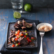 Ingwer-Rindereintopf mit Limetten und Aubergine Ingwer-Rindereintopf mit Limetten und Aubergine