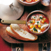 Hühnersuppe mit Reis und Kichererbsen Hühnersuppe mit Reis und Kichererbsen