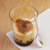 Joghurtcreme mit Heidelbeeren