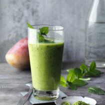 Yoga am Morgen mit Cashew, Maca, Matcha und Minze Yoga am Morgen mit Cashew, Maca, Matcha und Minze