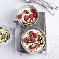 Hirse-Himbeer-Müsli mit Mohn Hirse-Himbeer-Müsli mit Mohn