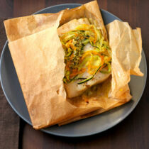 Zander mit Gemüse-Auflage im Päckchen