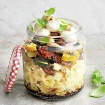 Antipasti-Nudelsalat