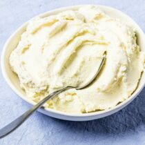 White Chocolate Frosting White Chocolate Frosting