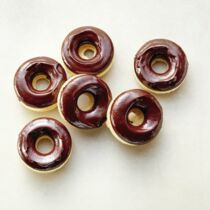 Donuts mit Schokoglasur Donuts mit Schokoglasur
