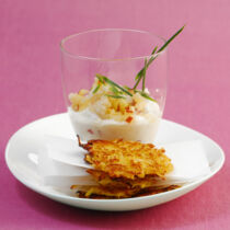 Selleriepuffer mit Apfel-Joghurt-Dip