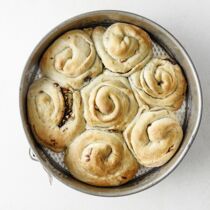 Rosenkuchen mit Mandel-Schoko-Füllung Rosenkuchen mit Mandel-Schoko-Füllung
