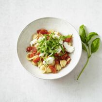 Orecchiette mit Tomaten und B&uuml;ffel-Mozzarella
