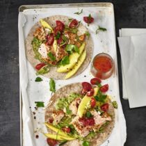 Fisch-Tacos mit
Tomaten-Salsa Fisch-Tacos mit
Tomaten-Salsa