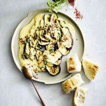 Gegrillte Auberginen 
mit Hummus