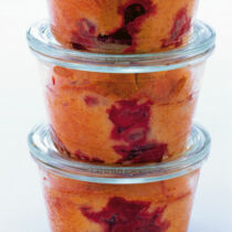 Süßer Kirschkuchen aus dem Glas