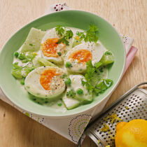 Eier mit Kohlrabiragout