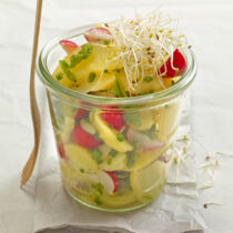 Kartoffel-Radieschen-Salat mit Sprossen