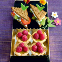 Vanille-Himbeer-Törtchen