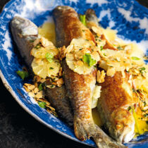 Forelle »Müllerin« mit brauner Mandelbutter