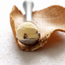 Rum-Rosinen-Eis Gruß aus Malaga Rum-Rosinen-Eis Gruß aus Malaga