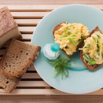 Rührei mit Ingwer und Zwiebelgrün