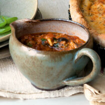 Rohe Tomaten-Oliven-Sauce