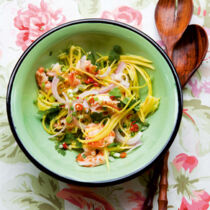 Pikanter Garnelensalat (Yam Gung) Pikanter Garnelensalat (Yam Gung)